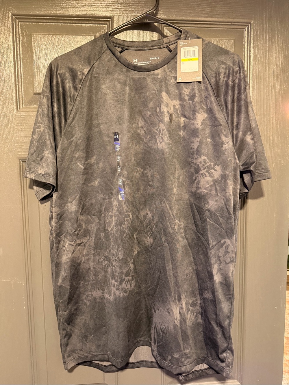 Under Armour Men’s Black Tie-Dye Performance Tee